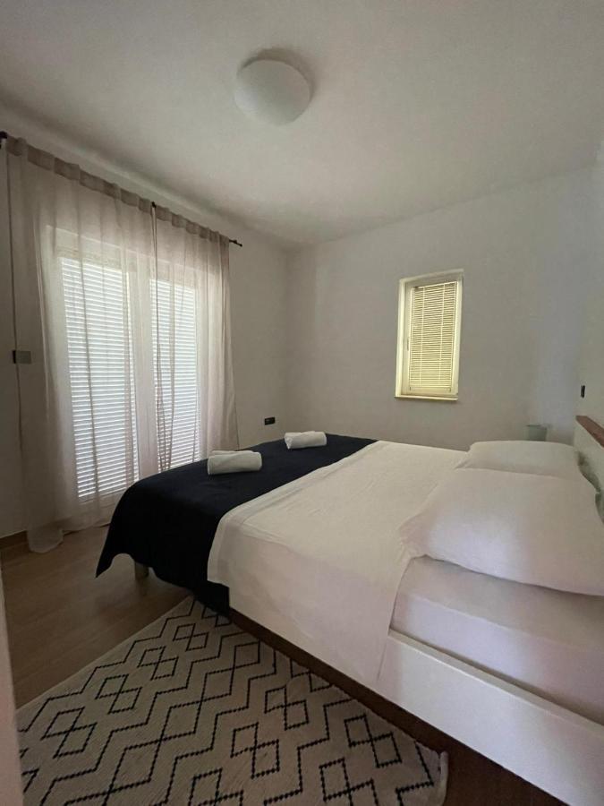 Frina Ii, Island Hvar Apartment